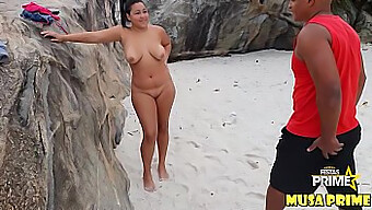 Remaja (18+) Menikmati Kontol Besar Di Pantai Dalam Video Porno Brazil Ini