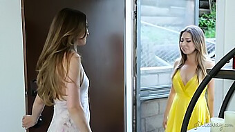 Melissa Moore És Capri Anderson Egymás Punciját Nyalják Ebben A Forró Videóban