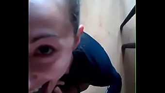 Tonton Seorang Pendatang Baru Mendapatkan Mulutnya Diisi Dengan Sperma Dalam Video Panas Ini