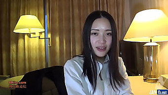 Vídeo Caseiro Da Garota Japonesa: Boquete E Creampie