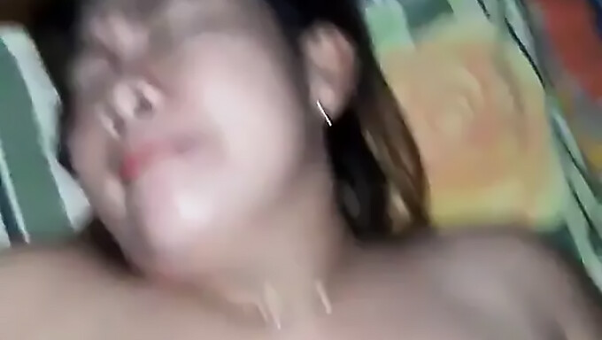 Madre Amateur Le Hace Una Mamada Sensual A Su Pareja